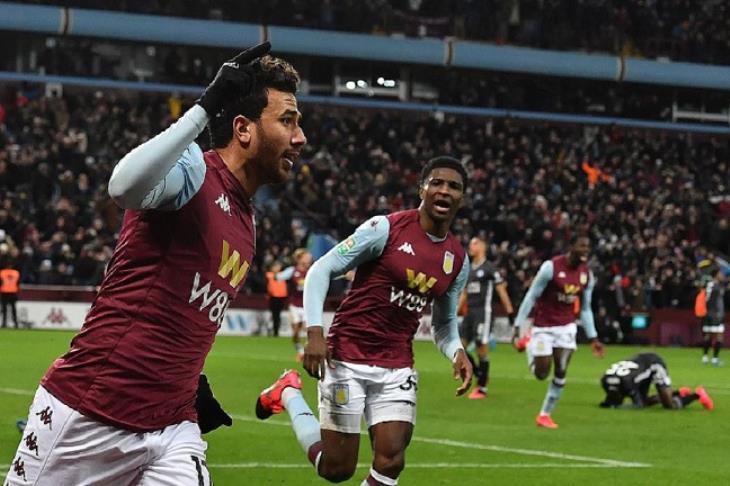تريزيجيه، أستون فيلا، استون فيلا تريزيجيه، أستون فيلا، استون فيلا